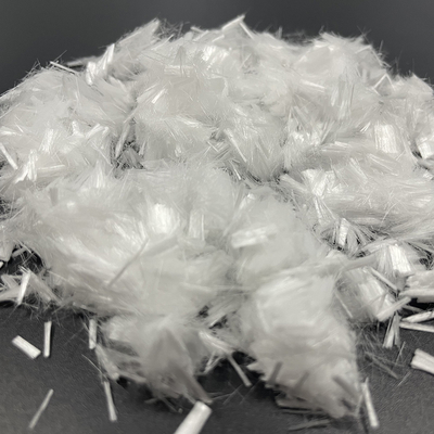 Excelente resistência ao encolhimento de monofilamento branco forma de fibra de PP para camada à prova d'água de industrial