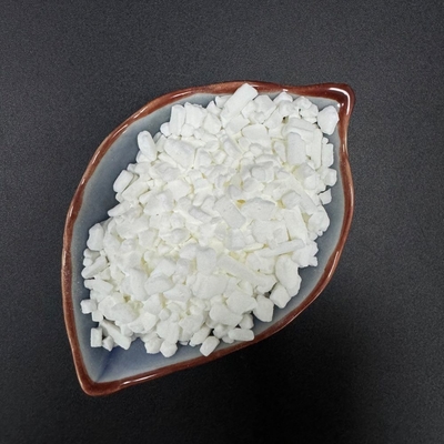 1,2,3-Benzotriazol ((BTA), cristaloides em forma de agulha, usados como anti-ferrugem, líquido anticongelante, aditivo antioxidante